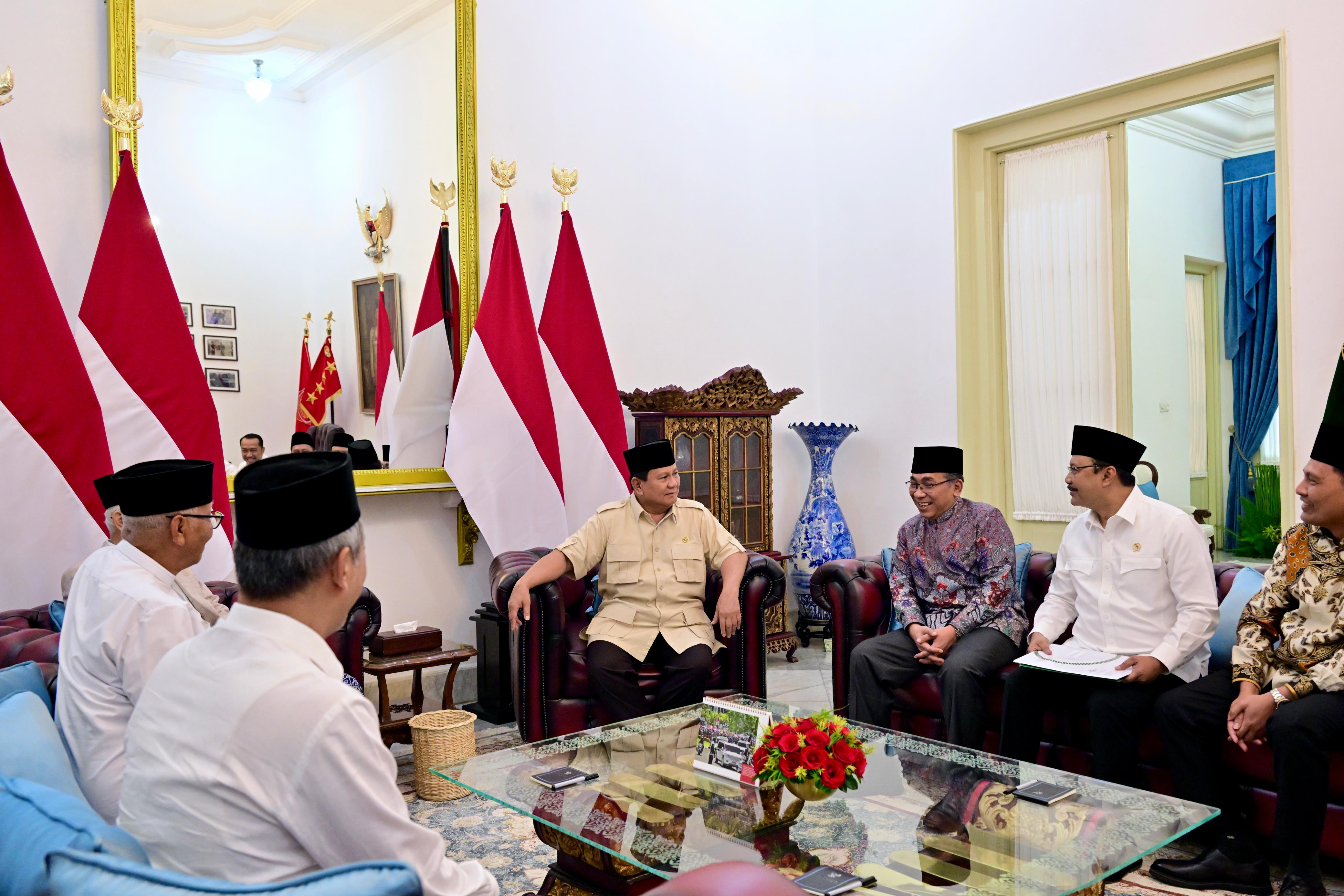 Presiden Prabowo Subianto bertemu dengan pimpinan PBNU di Istana Negara. (Foto/Tim Prabowo)