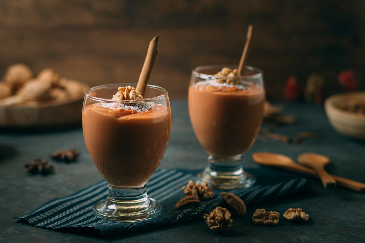 Ilustrasi Smoothie Kurma. (Foto/Freepik)