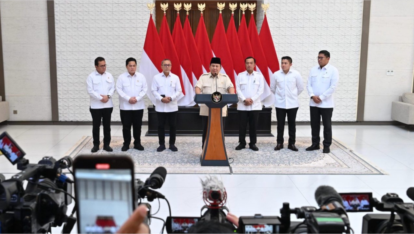 Presiden Prabowo Subianto saat memberikan keterangan pers. (Foto/BPMI)