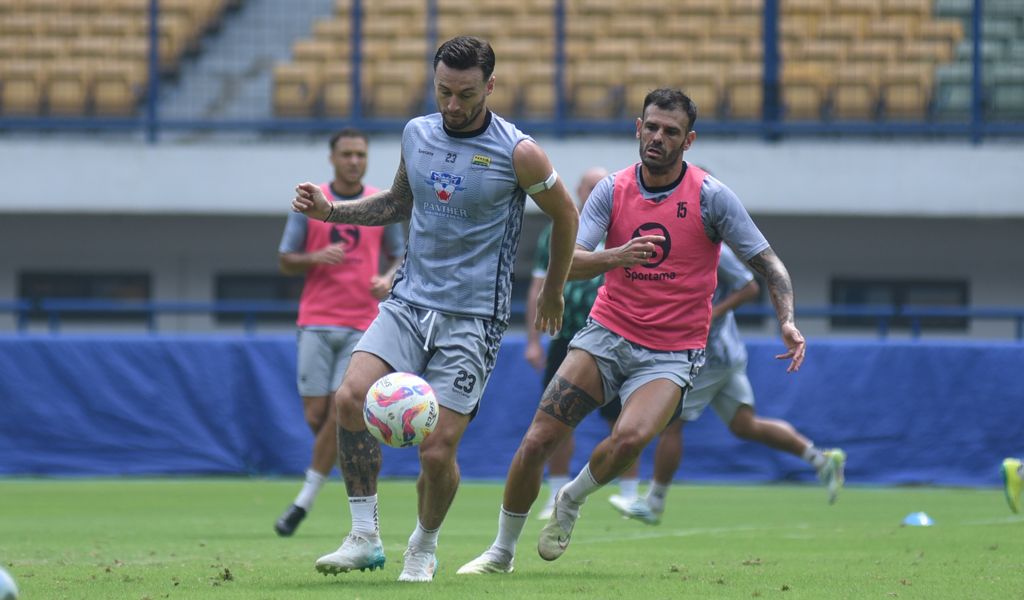 Suasana latihan pemain Persib. (Foto/Persib.co.id)