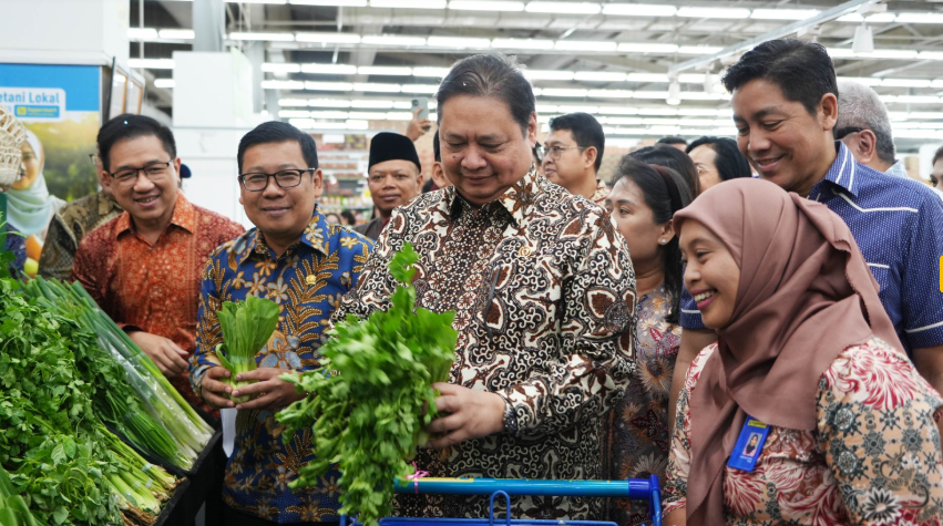 Menko Perekonomian Airlangga Hartaro (tengah). (Foto/Kemenko Perekonomian)