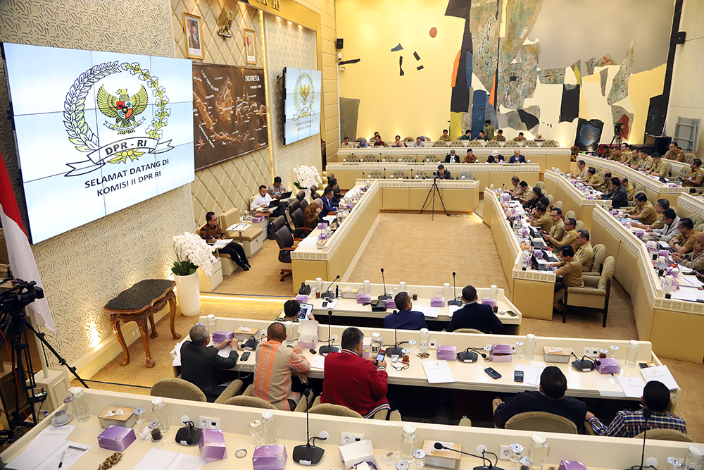 Suasana rapat Komisi II DPR. (BeritaNasional/Elvis Sendouw)