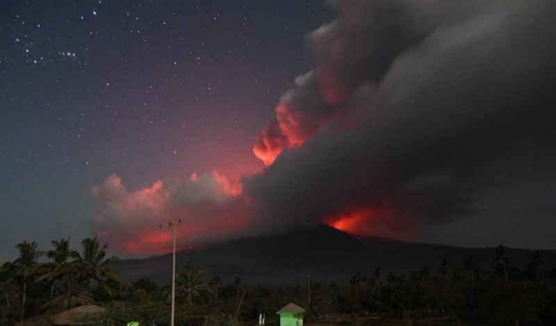 Gunung Lewotobi erupsi (Foto/PVMBG)