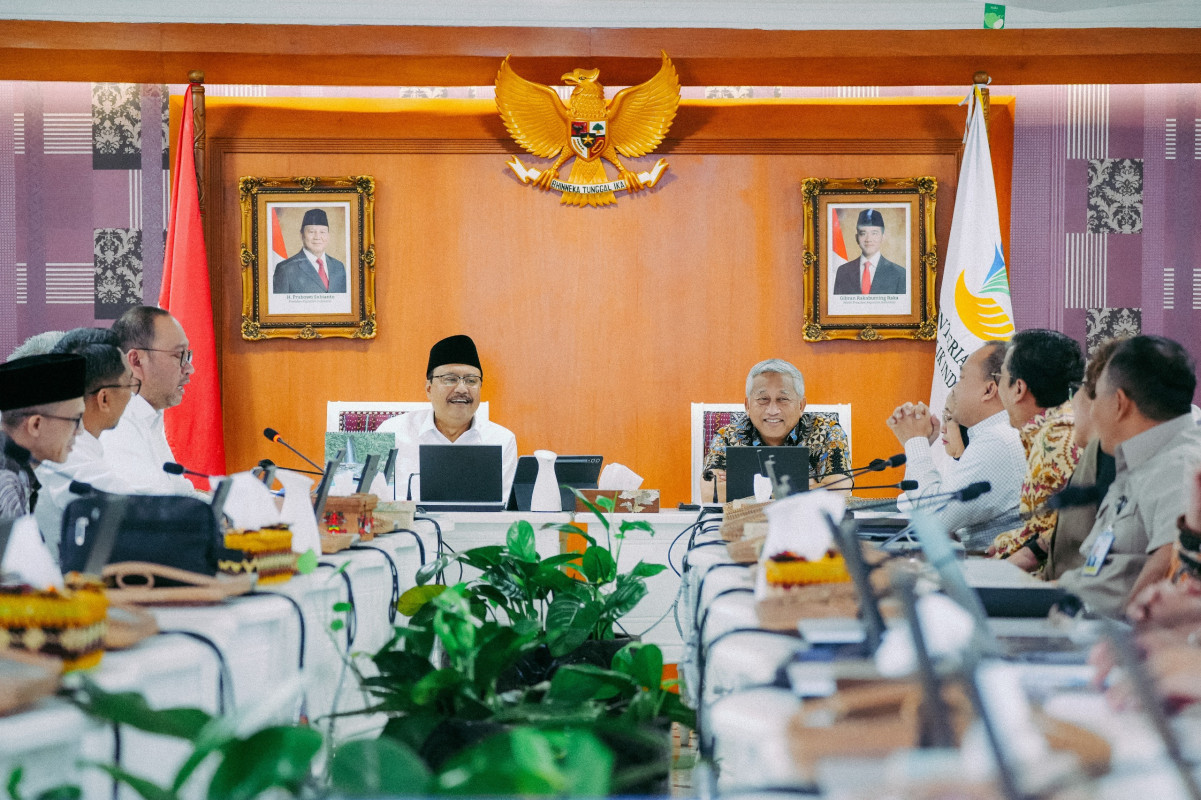 Menteri Sosial Saifullah Yusuf (kiri). (Foto/Kemensos).