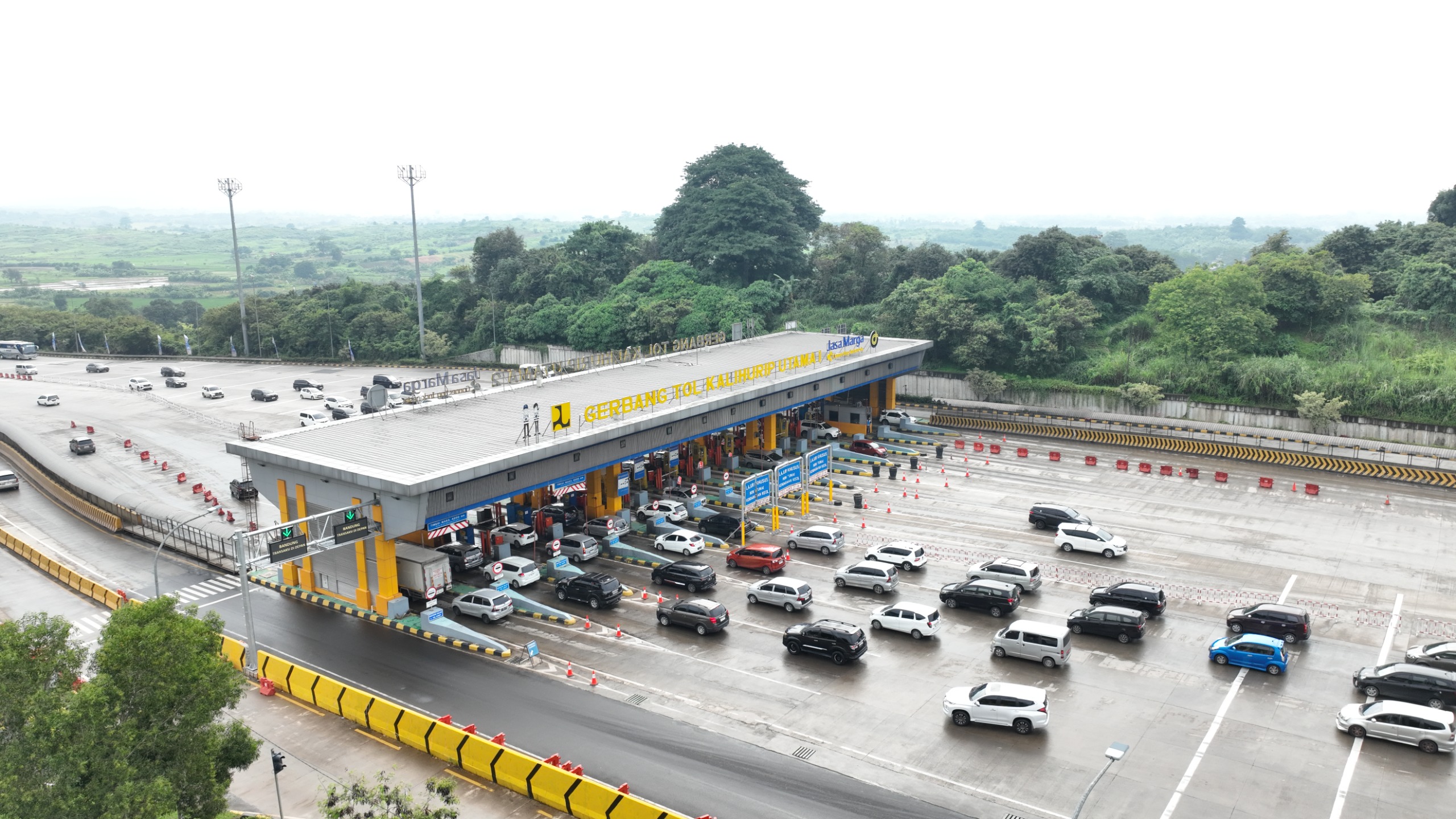 Kendaraan melintas di jalan tol. (Foto/Jasa Marga).