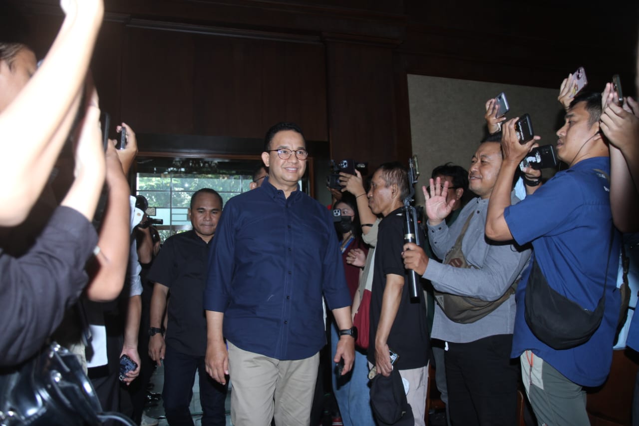 Mantan Gubernur DKI Jakarta Anies Baswedan turut menghadiri sidang perdana terhadap Eks Menteri Perdagangan Tom Lembong. (BeritaNasional/Oke Atmaja).