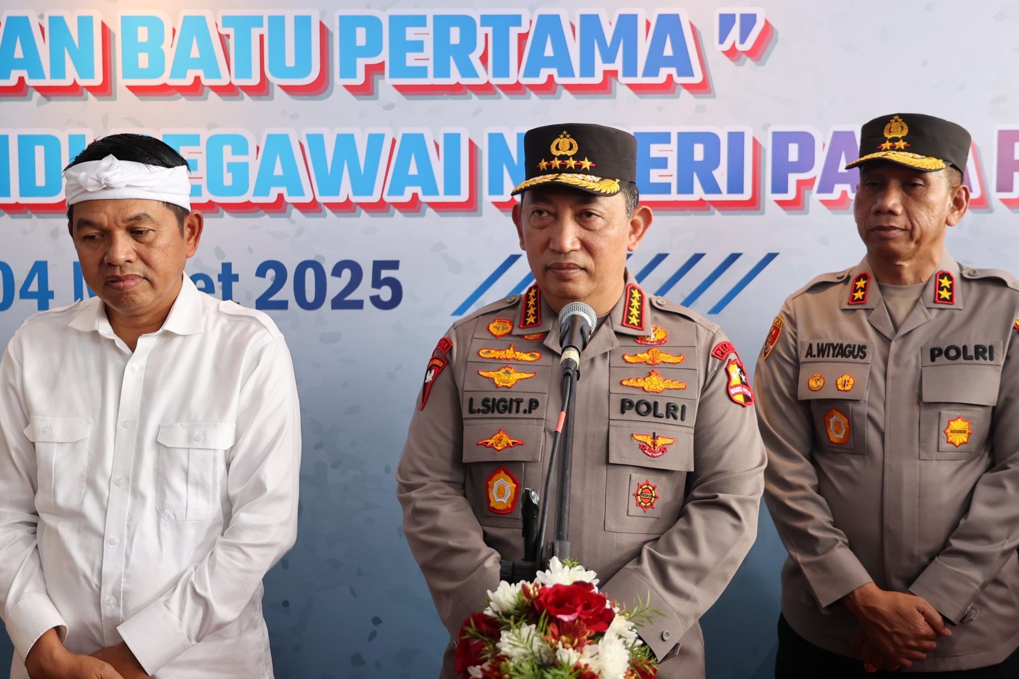 Kapolri Resmikan Groundbreaking Program 100.000 Rumah bagi Personel Polri. (Foto/Humas Polri).