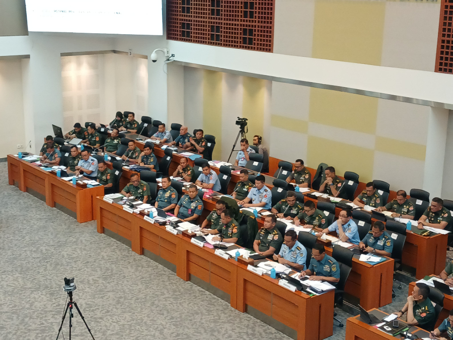 Rapat kerja dengan Komisi I DPR dengan TNI di Kompleks Parlemen. (BeritaNasional/Ahda)