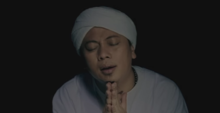 Video musik lagu Ya Maulana Opick. (Foto/Youtube)