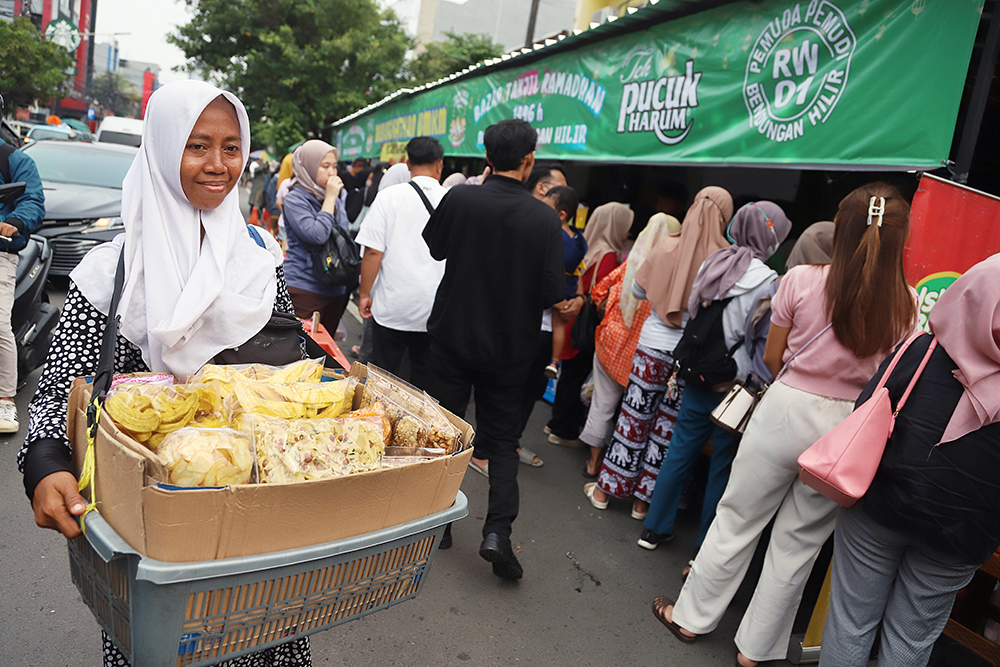 Pasar Takjil Ramadan Benhil. (BeritaNasional/Elvis)