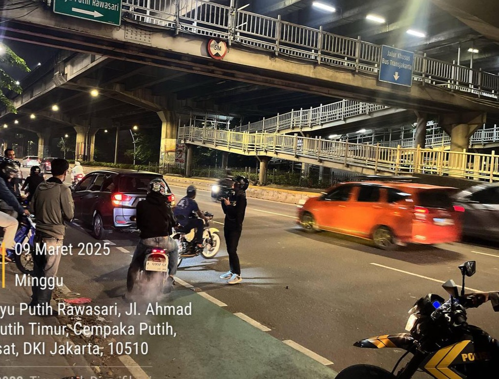 Polisi Amankan 7 Pemuda Joki Balap Motor Liar di Cempaka Putih. (Foto/Istimewa).