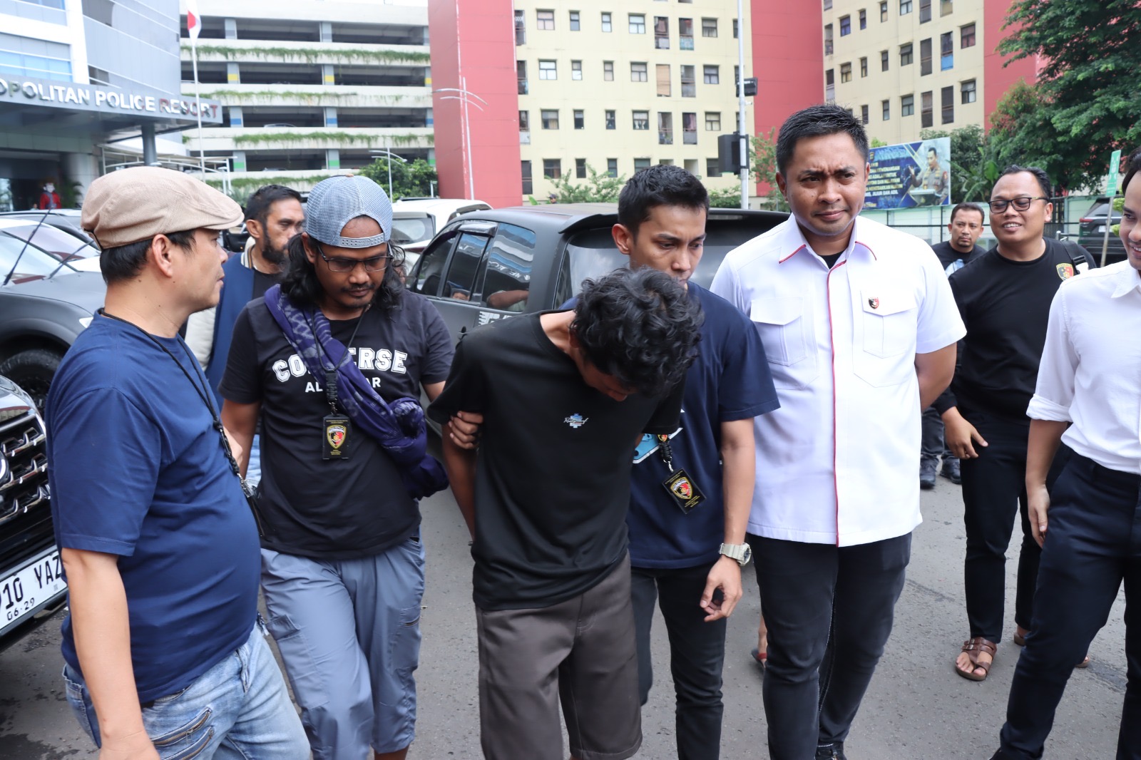 Polisi Tangkap Pelaku Pembunuhan Ibu dan Anak dalam Toren di Jakbar. (Foto/istimewa).