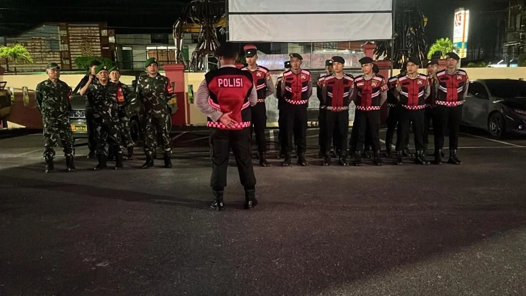 Potret TNI-Polri Lakukan Patroli Gabungan Jaga Keamanan Kota Tarakan. (Foto/Istimewa).