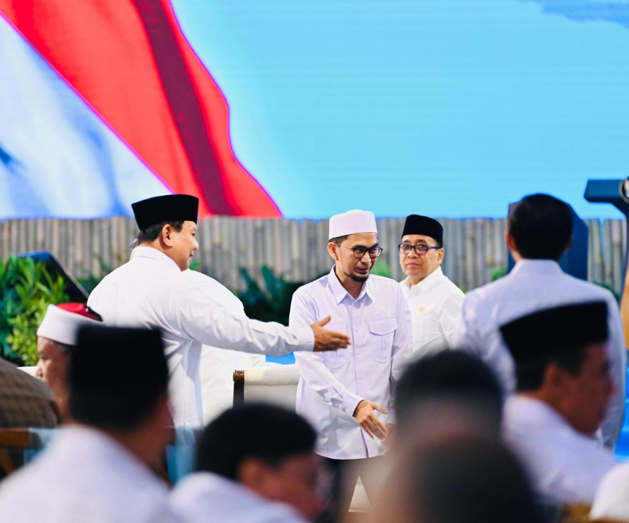 Buka puasa bersama Presiden Prabowo, Ustaz Adi Hidayat jelaskan makna puasa. (Foto/Doc. Setkab)