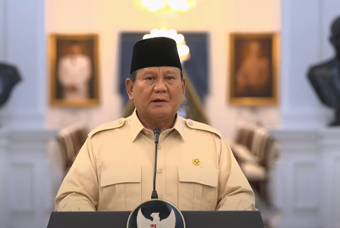 Presiden Prabowo Subianto saat mengumumkan pencairan gaji ke-13. (Foto/YouTube Setpres)