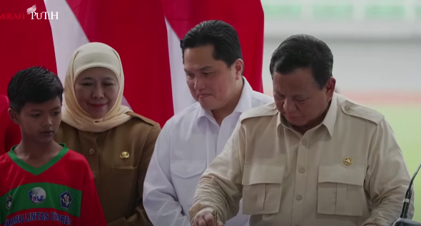 Presiden Prabowo Subianto saat meresmikan 17 stadion yang usai direnovasi dan dibangun. (Foto/YouTube/Setpres)