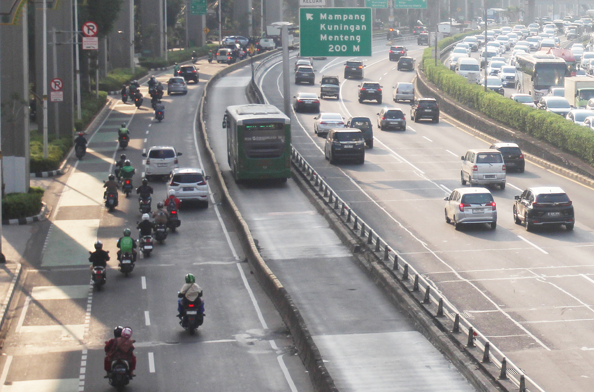 Arus lalulintas di Tol Dalam Kota, Semanggi, Jakarta, Minggu(22/9/2024). (BeritaNasional.com/ Oke Atmaja)