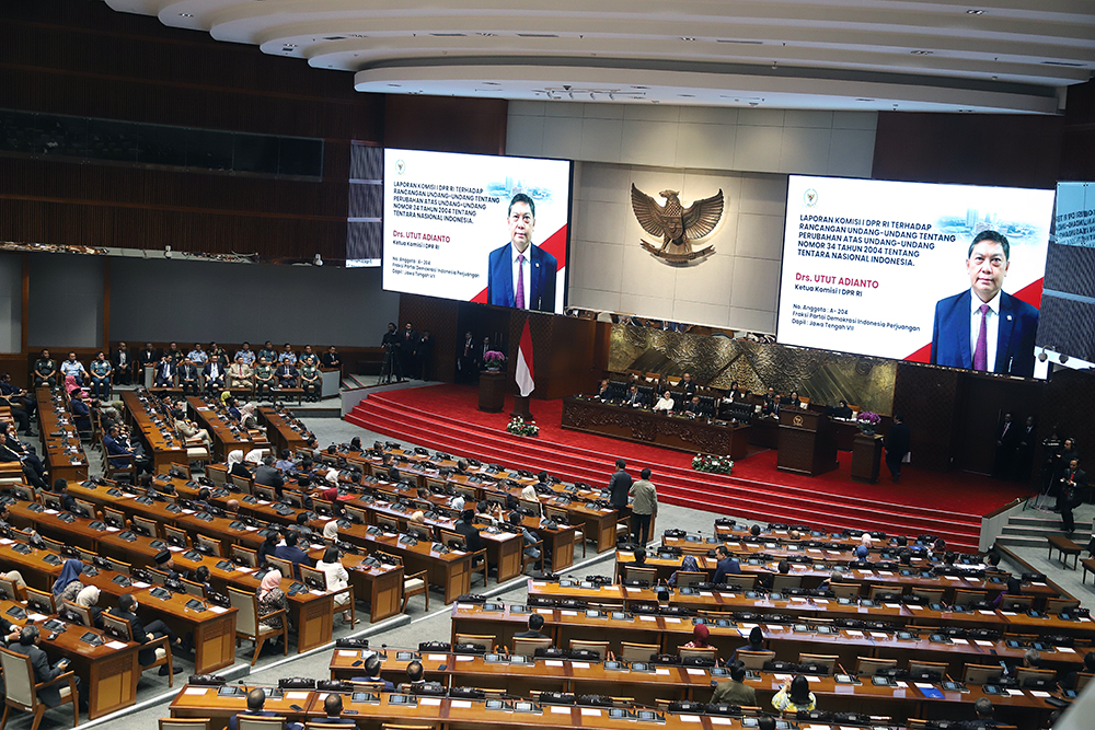 Suasana rapat paripurna DPR pengesahan revisi UU TNI. (BeritaNasional/Elvis Sendouw)