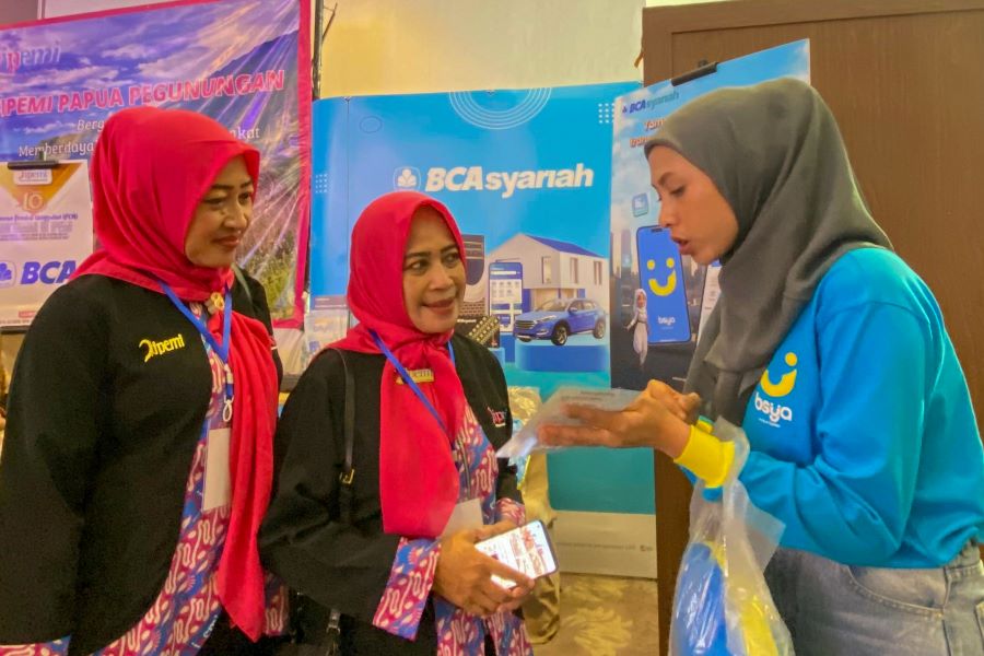 BCA Syariah perkenalkan solusi keuangan syariah modern di Muktamar IPEMI 2025. (Foto/Doc. BCA Syariah)