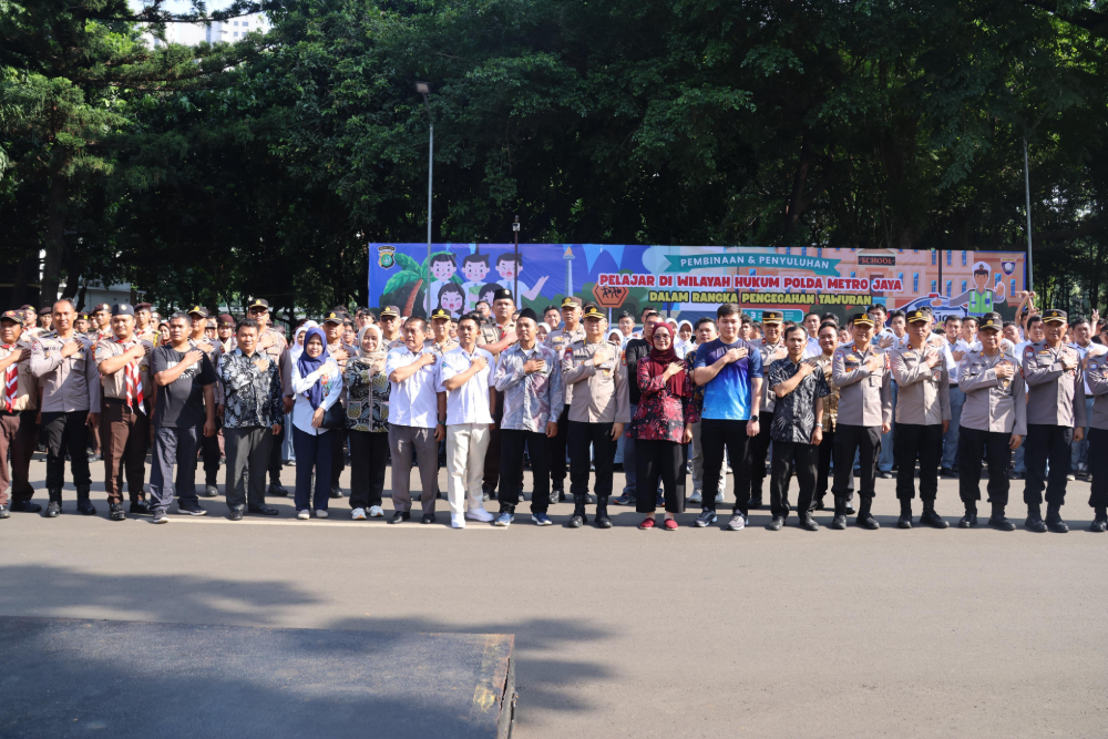 Polda Metro Jaya menggelar kegiatan binluh bagi para pelajar yang terindikasi terlibat tawuran di Mapolda Metro Jaya, Jakarta, Sabtu (3/5/2025).