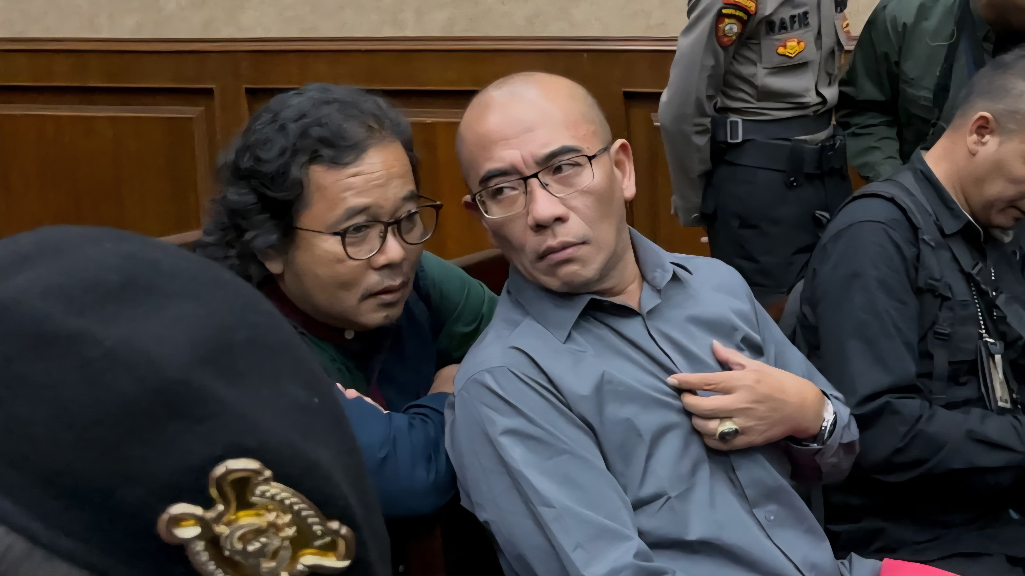 Mantan ketua KPU Hasyim Asy'ari hadir di persidangan terdakwa Hasto Kristiyanto di PN Tipikor Jakarta Pusat. (BeritaNasional/Panji)