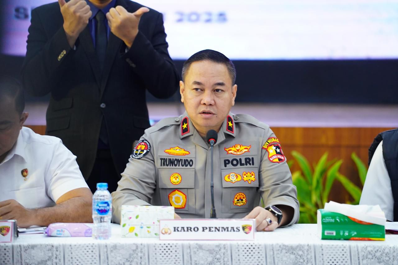 Gelar Operasi Besar Berantas Premanisme, Jamin Stabilitas Kamtibmas dan Iklim Investasi Karo Penmas Humas Polri Brigjen Trunoyudo Wisnu Andiko (BeritaNasional/Humas Mabes Polri)