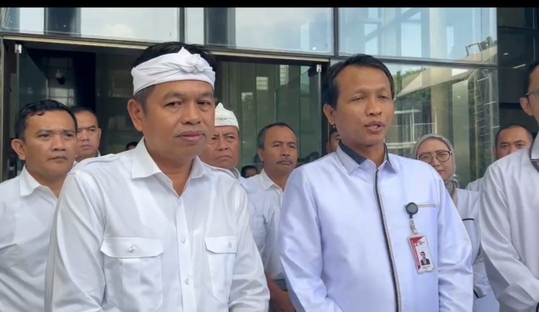 Gubernur Jawa Barat Dedi Mulyadi (kiri) saat menyambangi KPK. (Foto/Dokumentasi KPK)