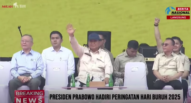 Momen Presiden Prabowo hadiri Hari Buruh 2025 di Monas. (Foto/Tangkapan Layar)