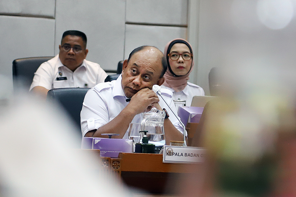 Kepala BGN Dadan Hindayana saat RDP dengan anggota legislatif di Kompleks Parlemen, Jakarta. (BeritaNasional/Elvis Sendouw)