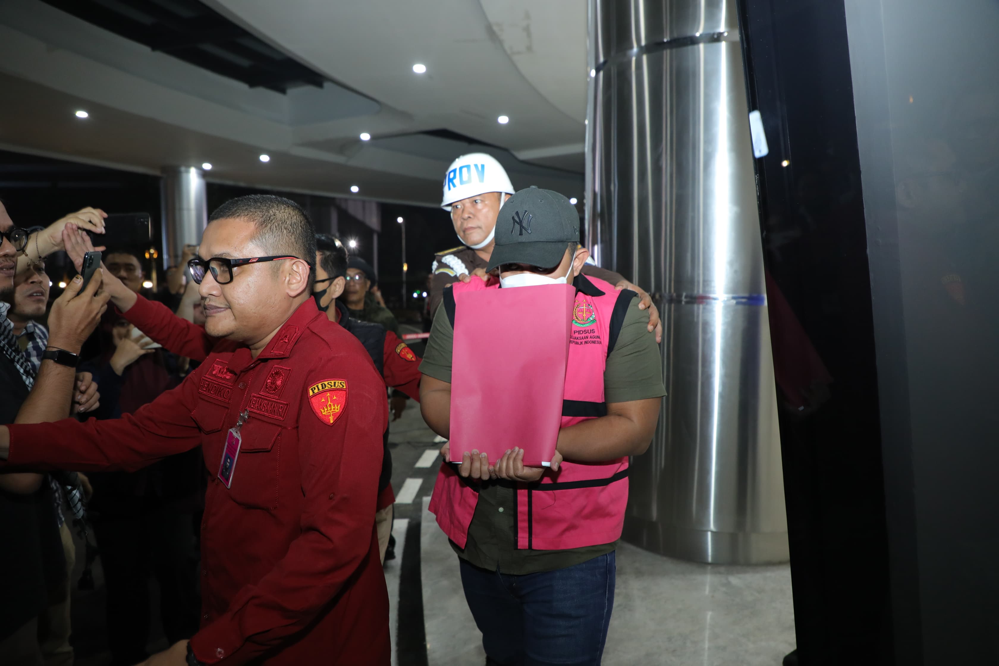 Kejagung Tetapkan Ketua Buzzer jadi Tersangka Kasus Perintangan, Begini Perannya! Ketua Cyber Army, M Adhiya Muzakki (MAM). (Foto/Kejagung)