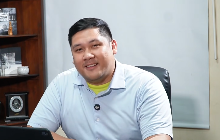 Podcaster Michael Sinaga. (Foto/Youtube)