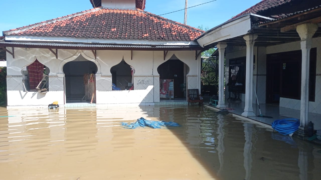 Banjir di Kabupaten Sumenep Jawa Timur. (BeritaNasional/BNPB)