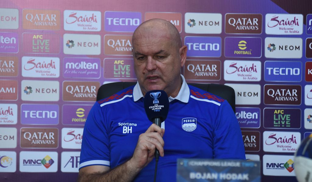 Persib Bandung Tumbang oleh Malut United, Ini Kata Bojan Hodak Pelatih Persib Bandung Bojan Hodak. (Foto/Persib.co.id)