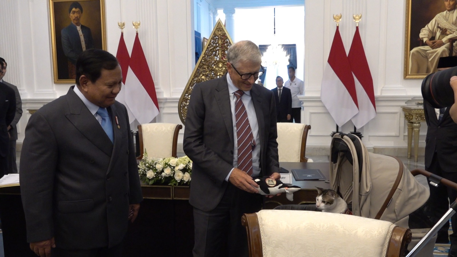 Pertemuan resmi Presiden Republik Indonesia Prabowo Subianto dengan pendiri Microsoft sekaligus tokoh filantropi dunia, Bill Gates. (Foto/Istimewa)