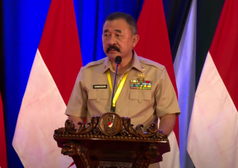 Dukung Pemerintahan Prabowo, Purnawirawan TNI: Bapak Tak Sendirian Plt Ketua Umum Persatuan Purnawirawan TNI Angkatan Darat Komaruddin Simanjuntak. (Foto/YouTube Setpres)