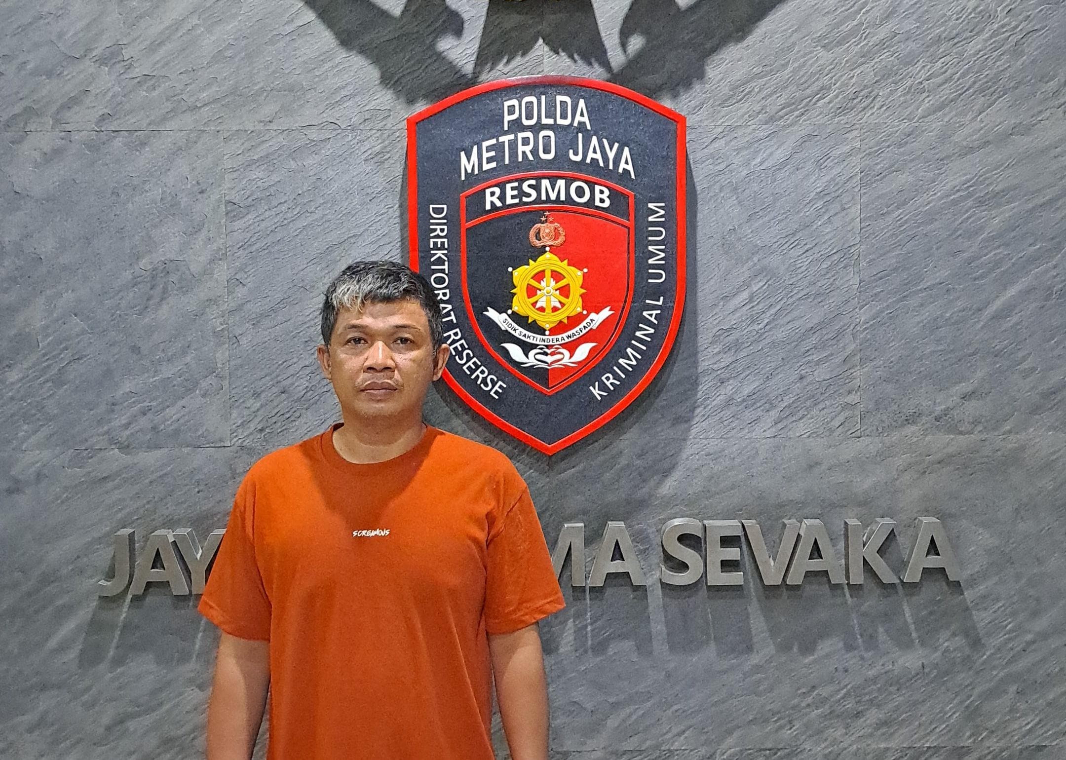 Pendi Permana, pria yang diduga melakukan intimidasi terhadap Kepala Keamanan Pasar Kramat Jati yang juga merupakan pensiunan polisi. (Foto/Doc. Humas Polri)