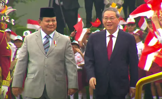 Presiden Indonesia Prabowo menerima kunjungan PM China Li Qiang di Istana Merdeka. (Foto/YouTube Setpres)