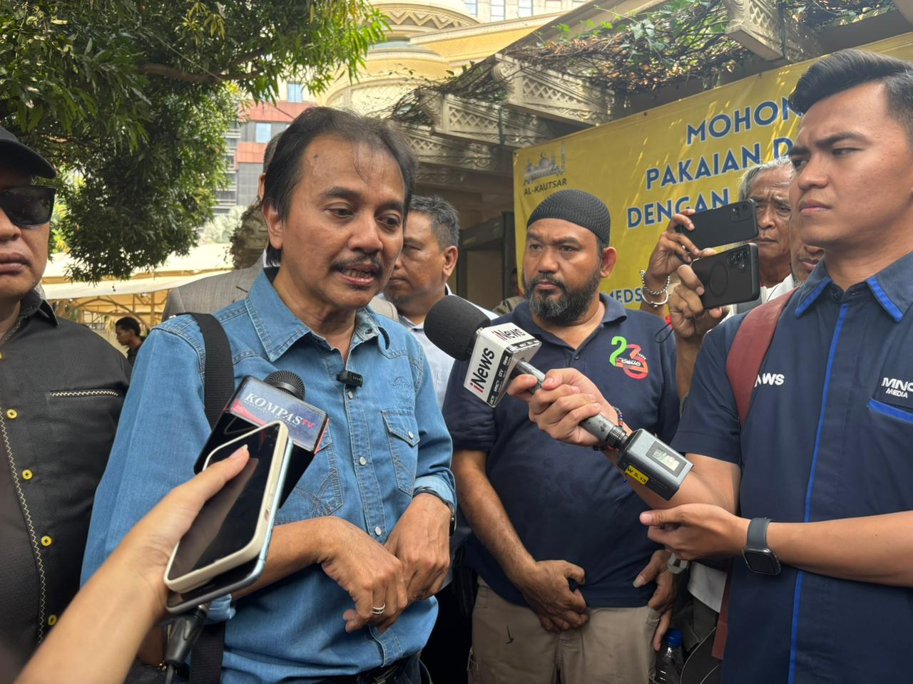 Roy Suryo jadi saksi kasus ijazah palsu Jokowi diperiksa di Polda Metro Jaya. (BeritaNasional/Bachtiarudin Alam)