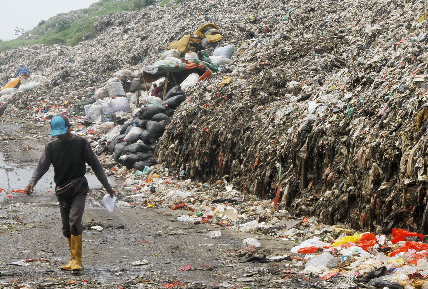 Tempat Pengolahan Sampah Terpadu (TPST) Bantargebang. (BeritaNasional/Oke Atmaja)