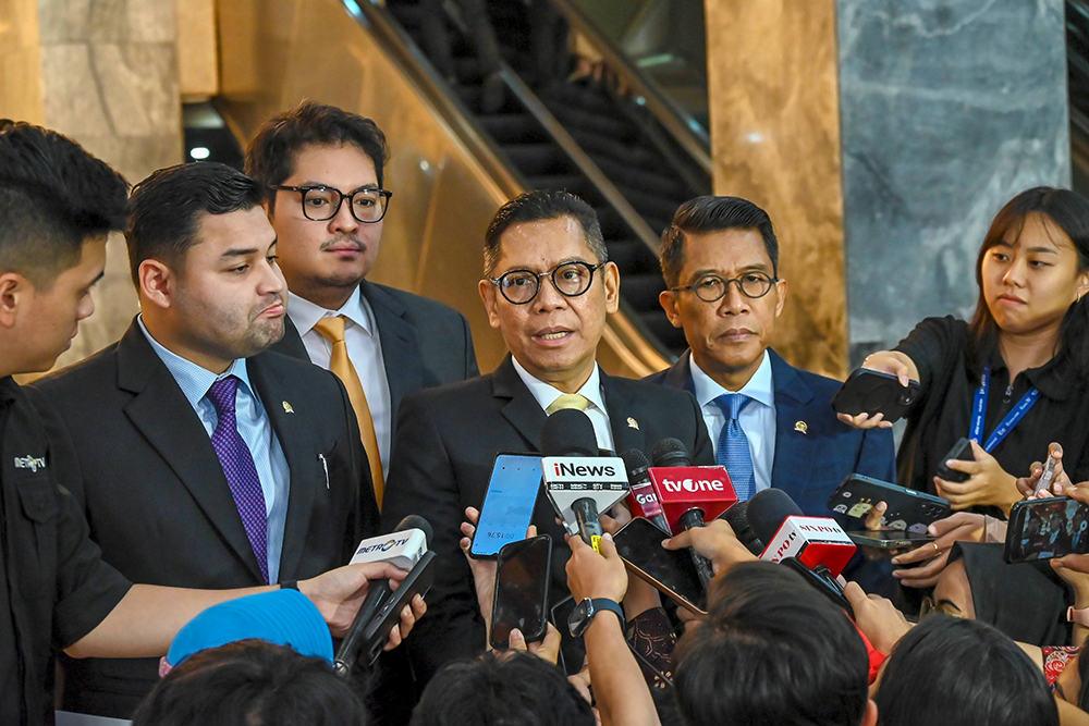 Rampung Bahas RUU KUHAP, DPR Tancap Gas Garap RUU Perampasan Aset Wakil Ketua DPR RI/Korekku Adies Kadir terima delegasi Badan Musyawarah Majelis Nasional Republik Korea Selatan. (BeritaNasional/Dok. Korekku DPR/Elvis Sendouw)