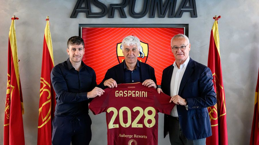 AS Roma resmi menunjuk Gianpiero Gasperini (tengah) sebagai pelatih baru. (Foto/asroma.com)