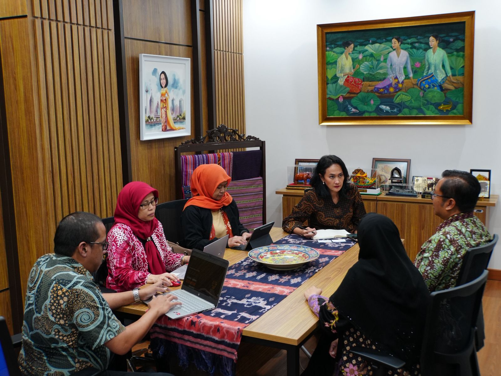 Wakil Menteri Pelindungan Pekerja Migran Indonesia (P2MI) menerima perwakilan Perusahaan Penempatan Pekerja Migran Indonesia (P3MI).(BeritaNasional/Elvis Sendouw/HO Hms P2MI)