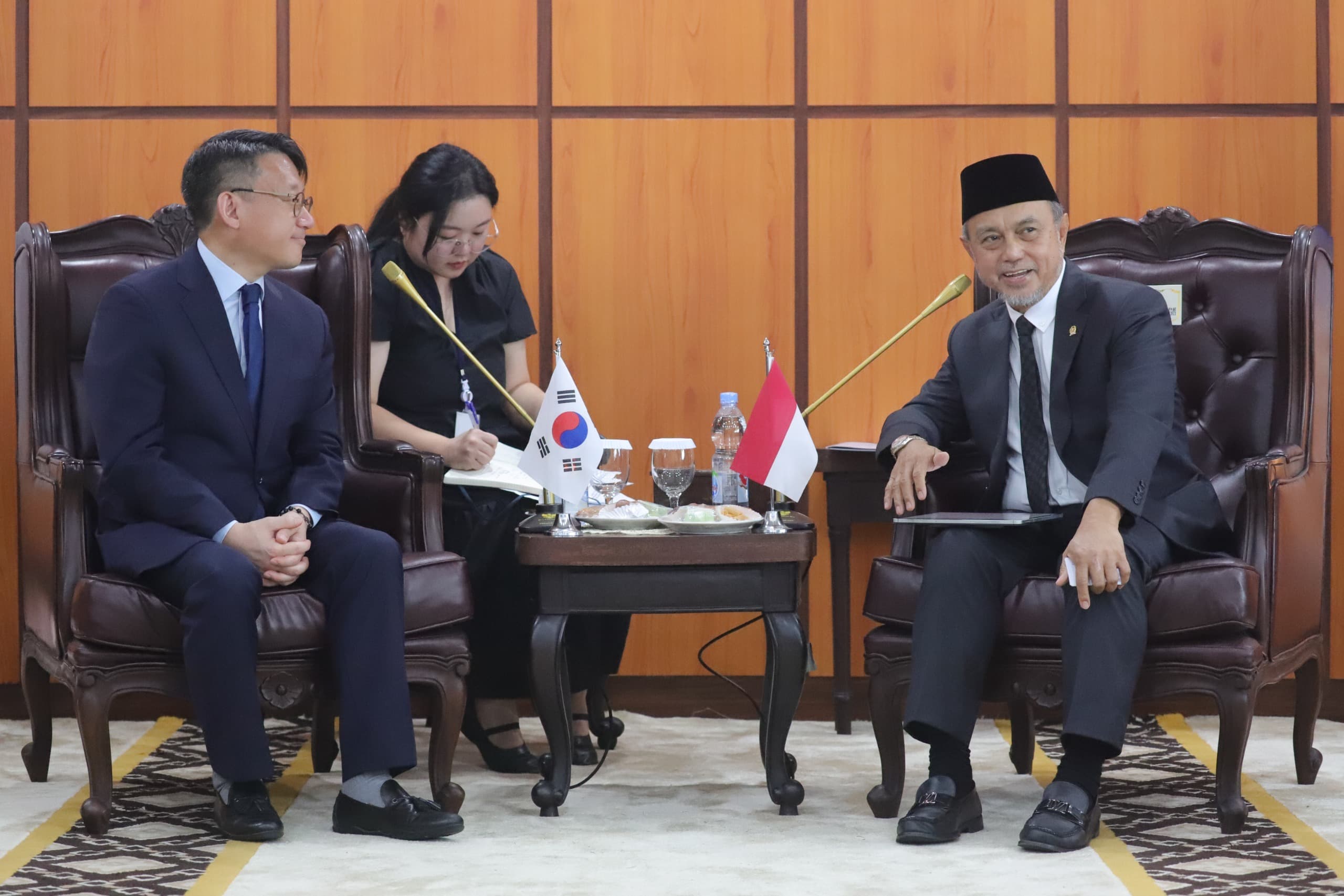 DPD RI Tingkatkan Upaya Kemitraan Internasional dengan Korea Selatan Wakil Ketua DPD RI Tansil Linrung menerima Delegasi Kedubes Republik Korea Park Soodeok di Jakarta.(BeritaNasional/dok DPD)