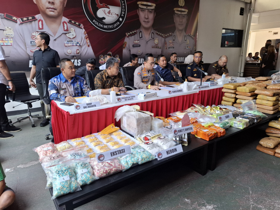 Barang bukti narkoba hasil pengungkapan kasus dalam dua bulan Operasi Nila Jaya, Mei hingga Juni 2025. (BeritaNasional/Bachtiarudin Alam)