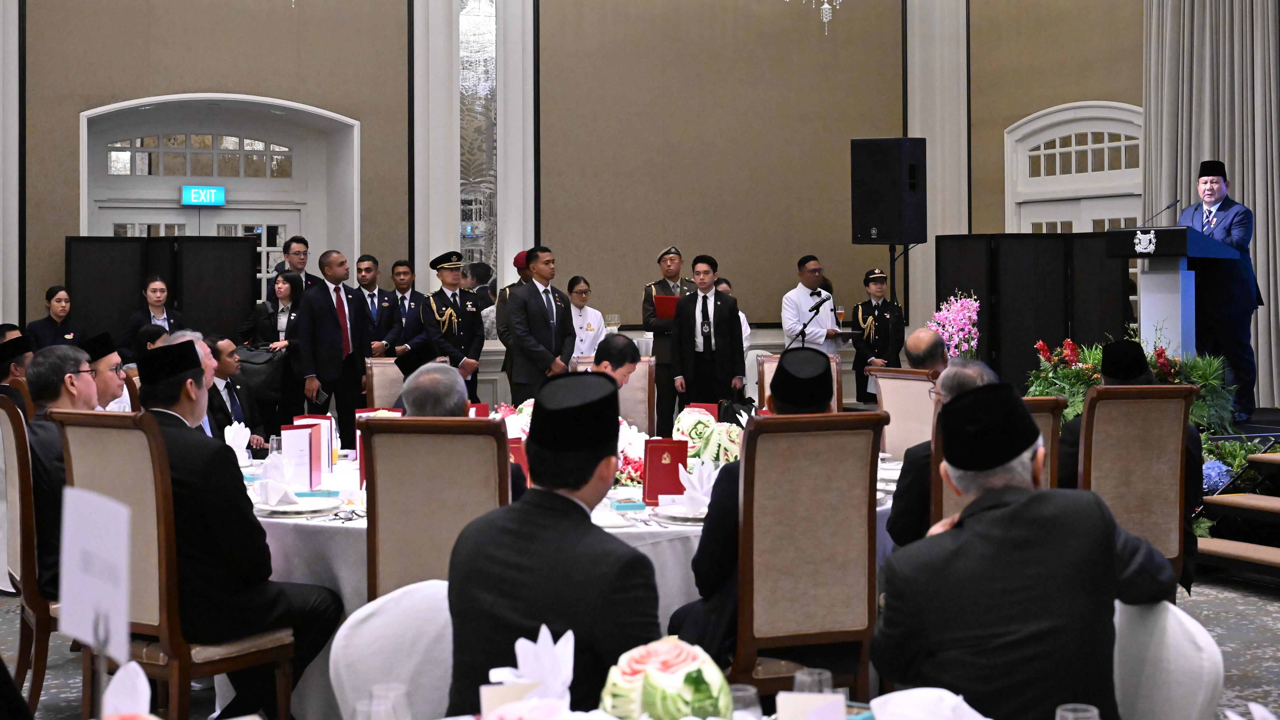 Momen Presiden Prabowo hadiri jamuan kenegaraan di Singapura. (BeritaNasional/Doc. Setpres)