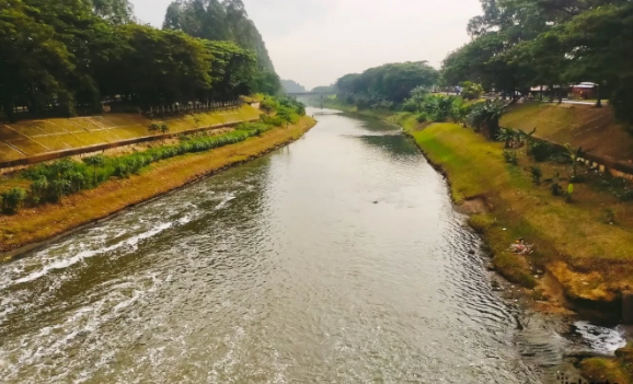 Ilustrasi Banjir Kanal Timur. (Foto/Instagram DLH Jakarta)