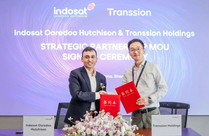Indosat gandeng Transsion hadirkan smartphone terjangkau dan koneksi digital merata. (Foto/Doc. IOH)