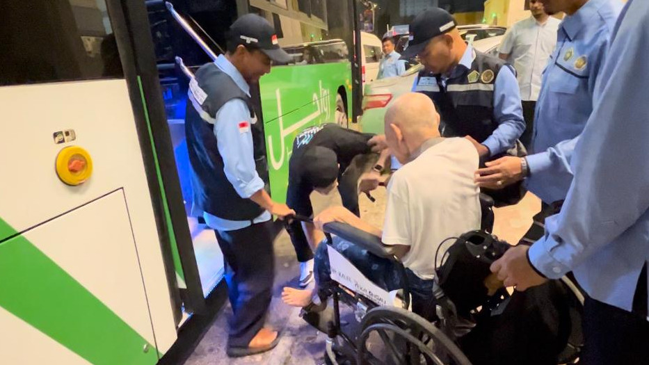 Petugas Penyelenggara Ibadah Haji (PPIH) Arab Saudi telah mensafariwukufkan 477 jemaah haji lansia, risti, dan penyandang disabilitas. (Foto/Kemenag RI)