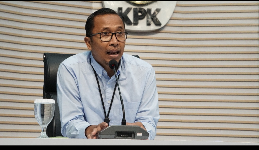 Plh Direktur Penyidikan KPK Budi Sokmo Wibowo memberikan keterangan di KPK. (BeritaNasional/dok KPK)