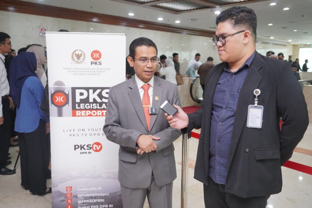 Anggota DPR Fraksi PKS Hendry Munief (BeritaNasional/istimewa)